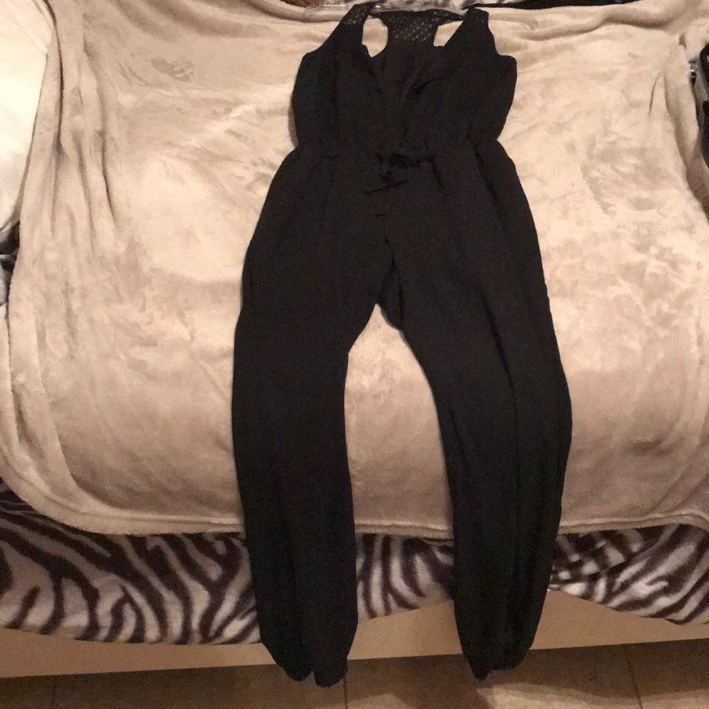 Black Jumpsuit🖤🖤